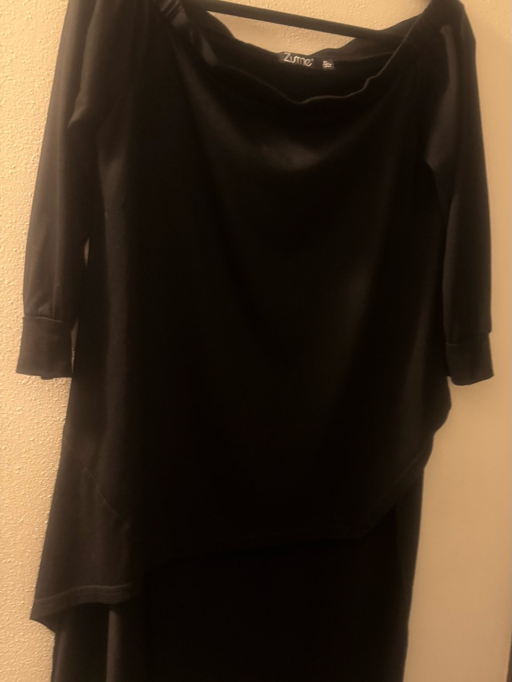 Zunie Black Off-Shoulder Relaxed Knit Sweater
